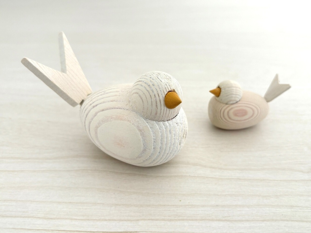 LARSSONS TRA,ラッセントレー,木製置物,バード,北欧雑貨,ナチュラル雑貨,インテリア,おしゃれ,ハンドメイド,スウェーデン